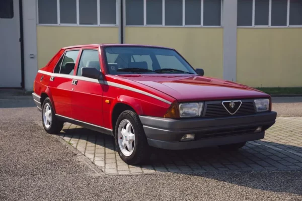 1988 Alfa Romeo 75 Series 1